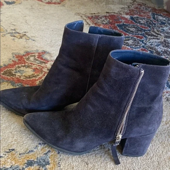 Macy Micheal Kors healed booties suede